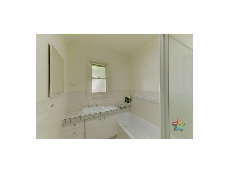 110 Upper Street, Tamworth NSW 2340