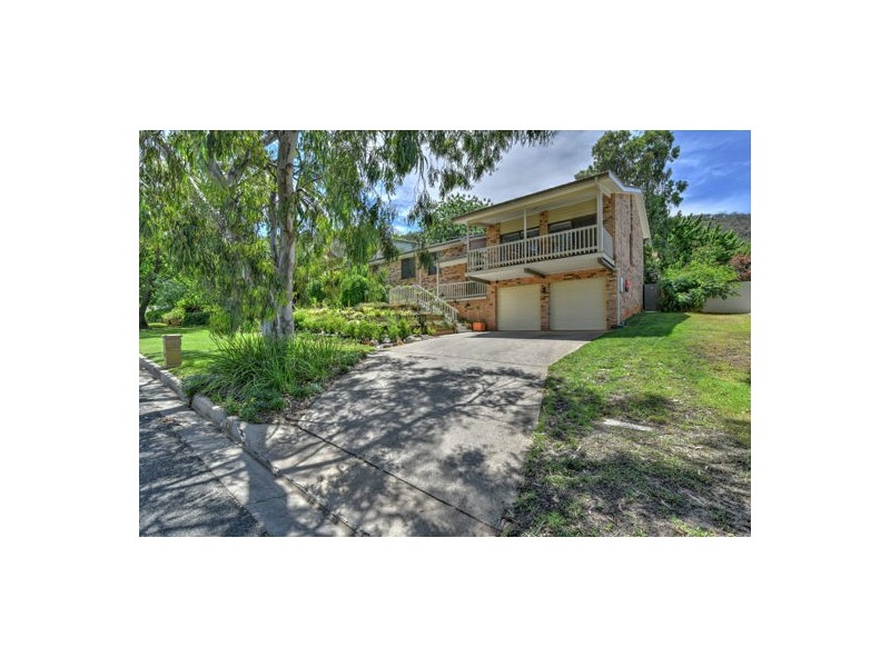 4 Woodburn Way, Tamworth NSW 2340