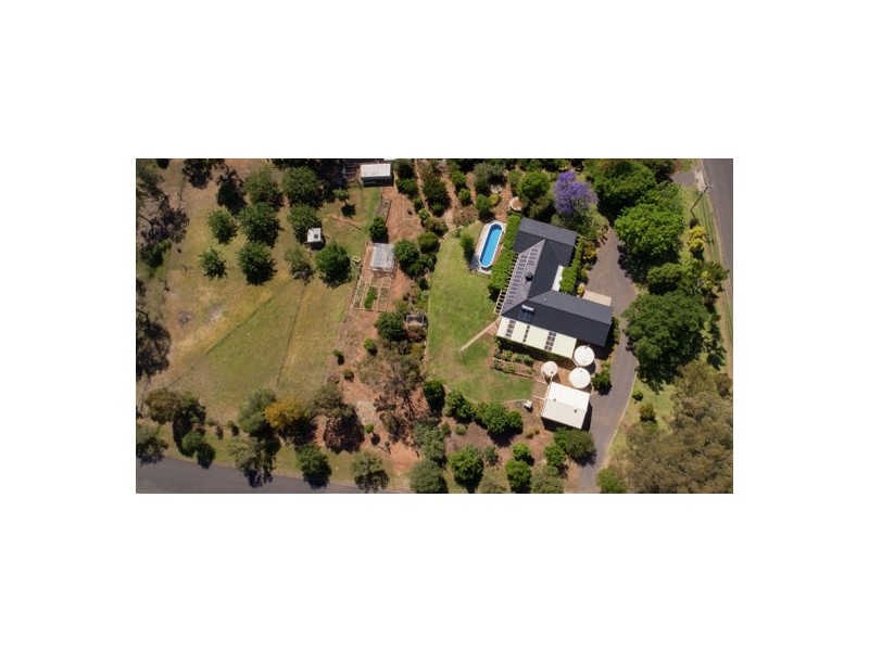55 Kingswood Drive, Tamworth NSW 2340