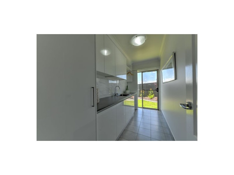 21 Simmental Way, Tamworth NSW 2340