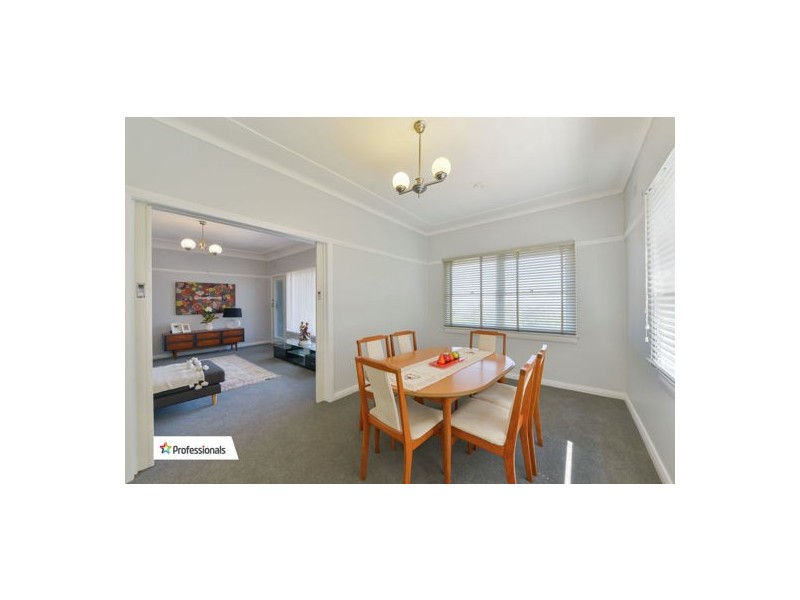 21 Golf Street, Tamworth NSW 2340