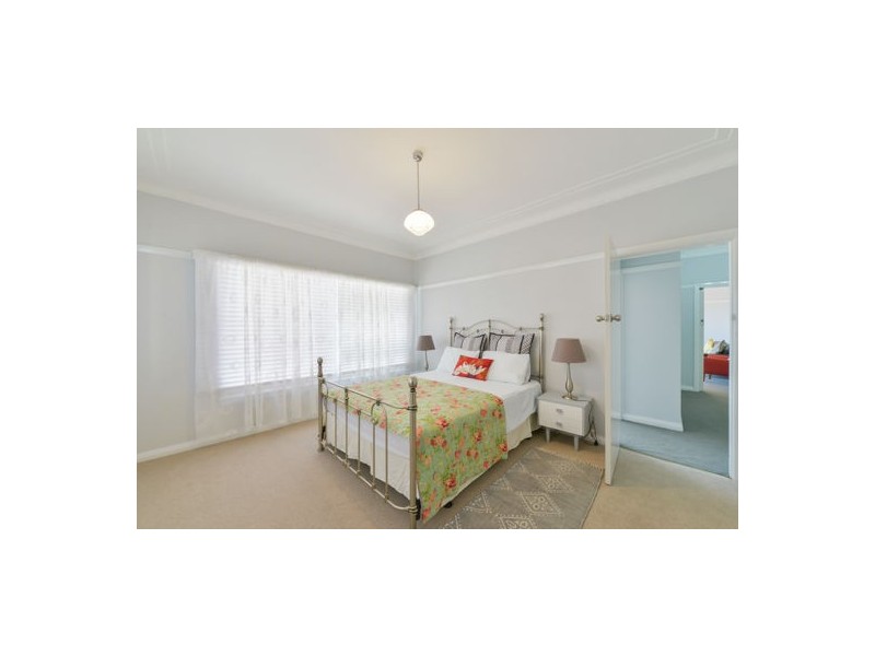 21 Golf Street, Tamworth NSW 2340