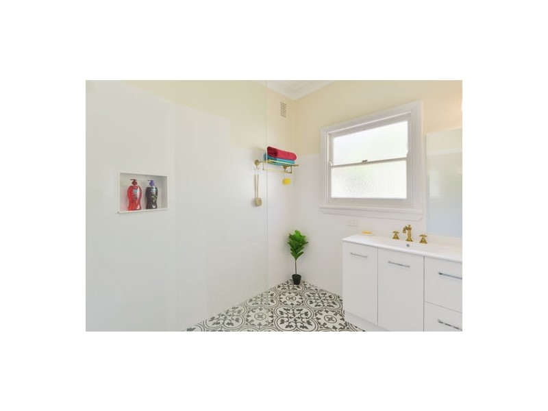 21 Golf Street, Tamworth NSW 2340