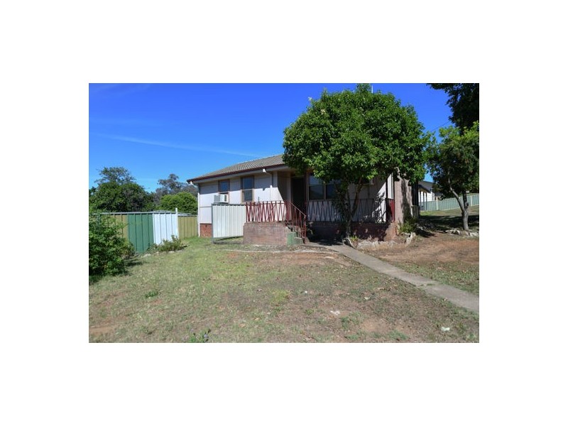 15 Mountview Crescent, Tamworth NSW 2340