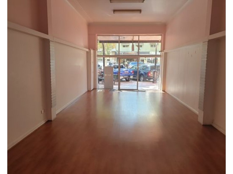 301 Peel Street, Tamworth NSW 2340