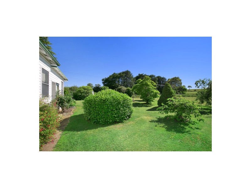 ‘Hillcrest’ 114 Black Mountain Road, Black Mountain NSW 2365