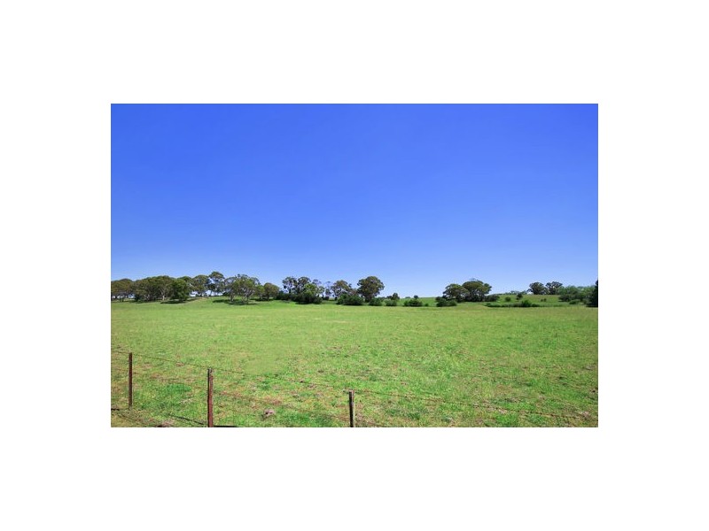 ‘Hillcrest’ 114 Black Mountain Road, Black Mountain NSW 2365