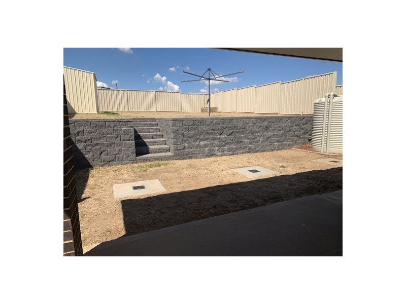 20B Mulconda Close, Tamworth NSW 2340