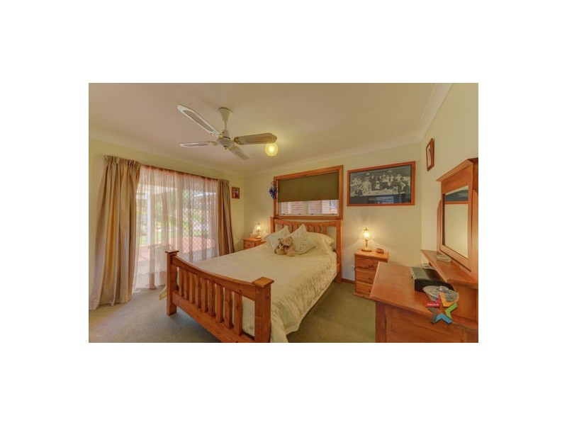 11 Woodside Chase, Tamworth NSW 2340