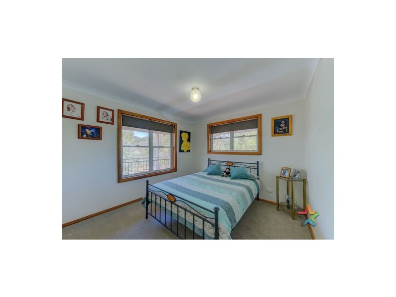 11 Woodside Chase, Tamworth NSW 2340