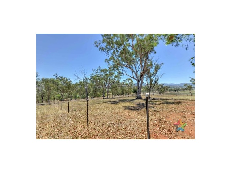 11 Woodside Chase, Tamworth NSW 2340