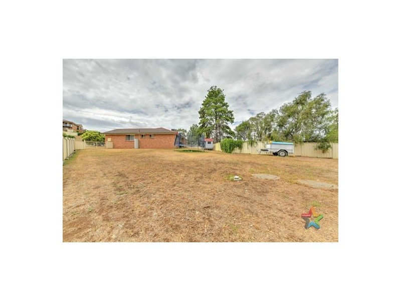 8 Grevillea Place, Tamworth NSW 2340