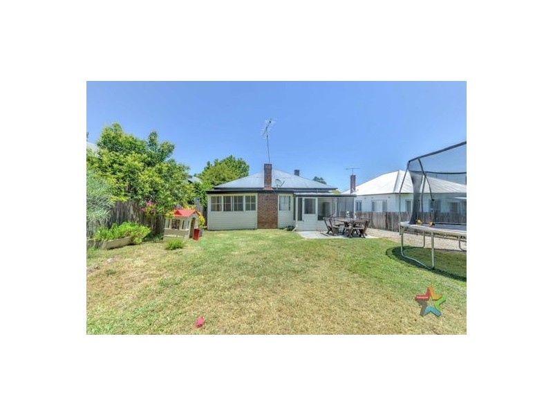98 Rawson Avenue, Tamworth NSW 2340
