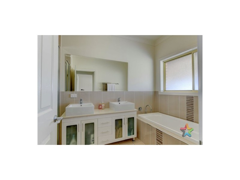 4 Rosewood Road, Tamworth NSW 2340