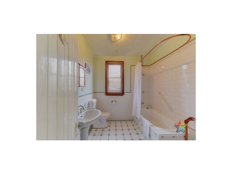 28 Dean Street, Tamworth NSW 2340