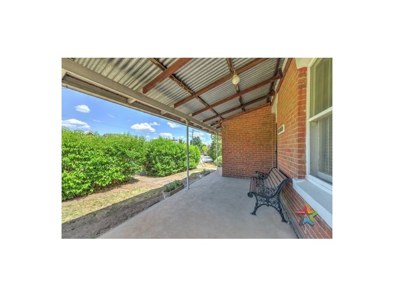 28 Dean Street, Tamworth NSW 2340