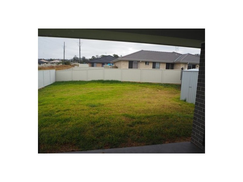23A Tulipwood Crescent, Tamworth NSW 2340
