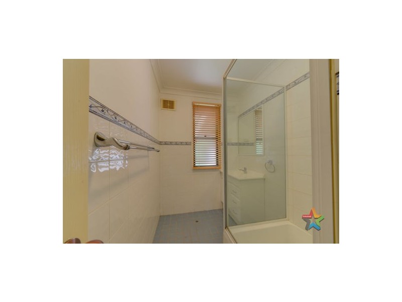 196 Manilla Road, Tamworth NSW 2340