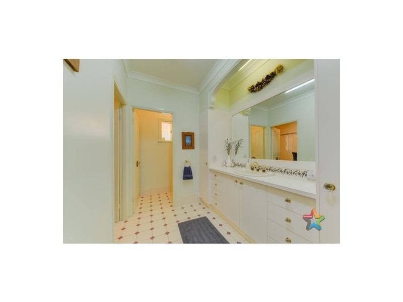 44 Waters Park Drive, Tamworth NSW 2340