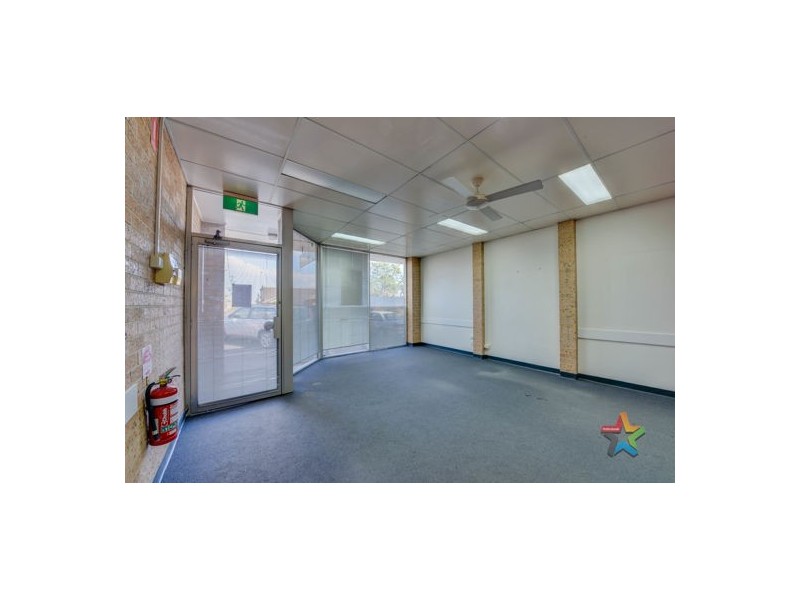 2/84 Denison Street, Tamworth NSW 2340