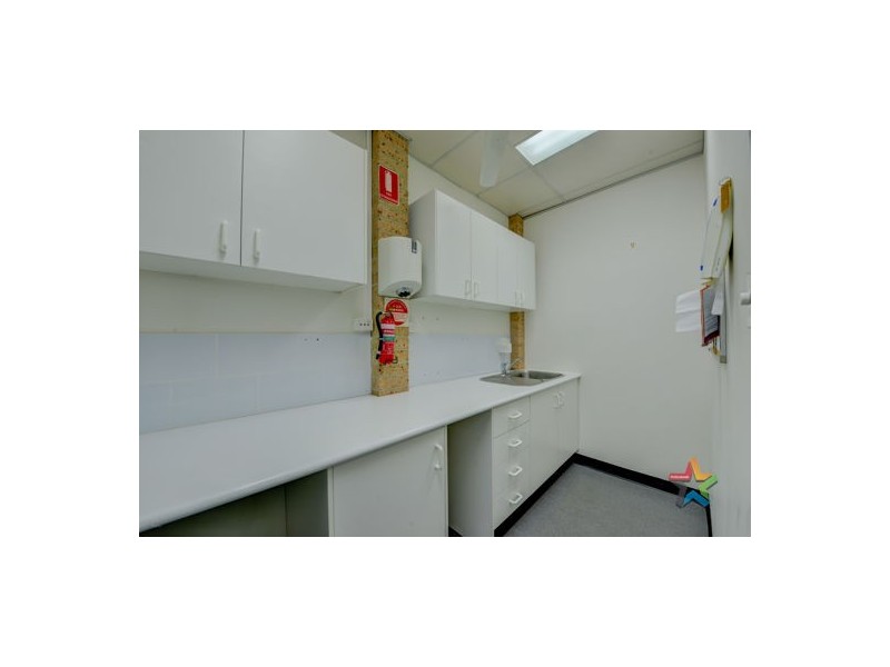 2/84 Denison Street, Tamworth NSW 2340