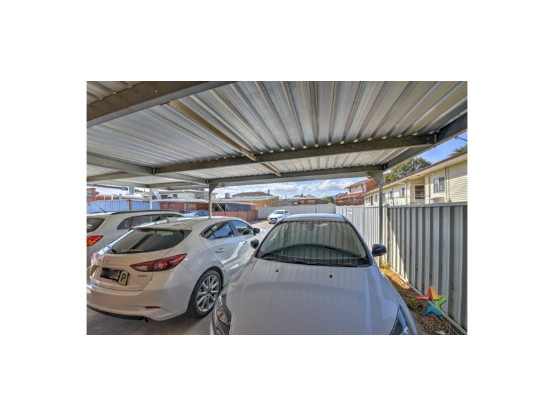 2/84 Denison Street, Tamworth NSW 2340