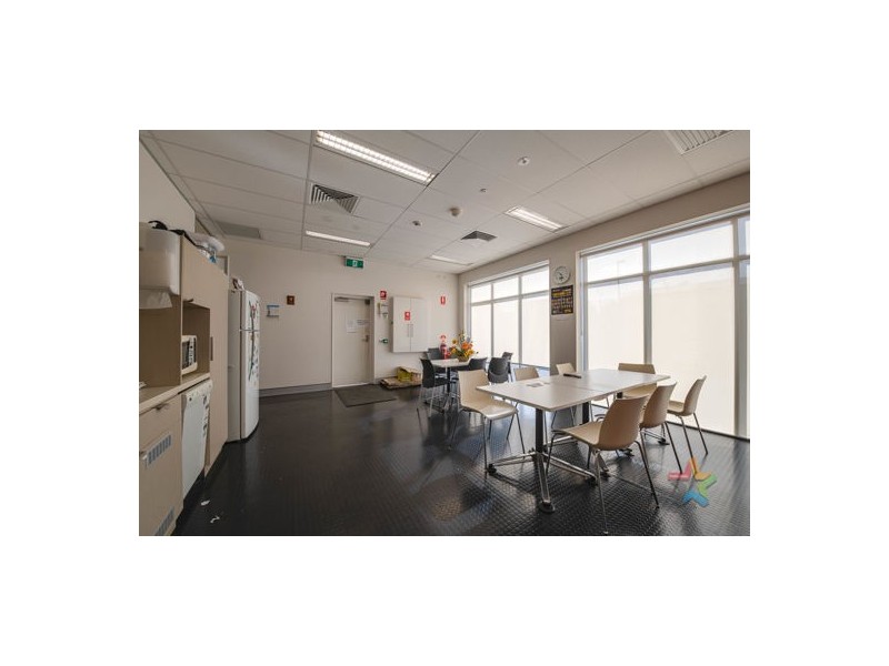 2/180 Peel Street, Tamworth NSW 2340