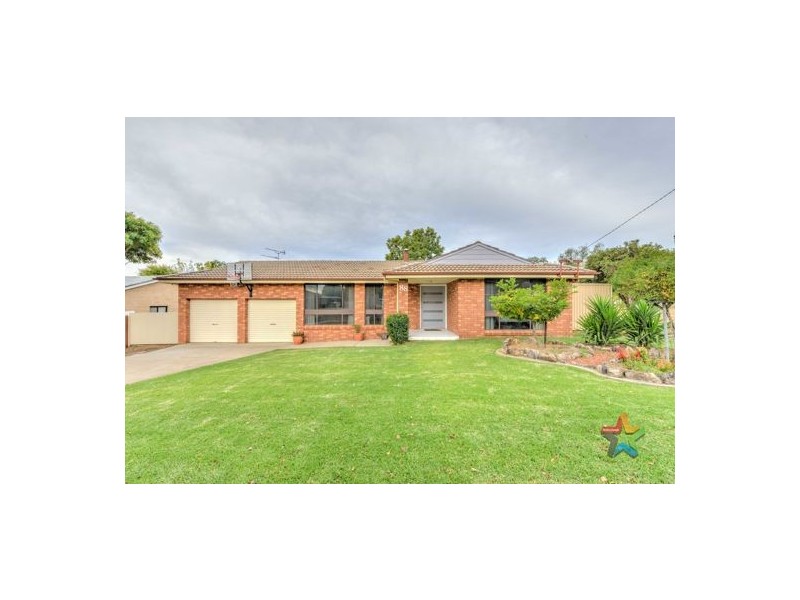 88 Harrier Parade, Tamworth NSW 2340