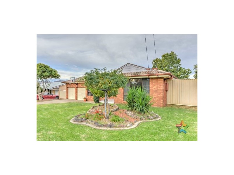 88 Harrier Parade, Tamworth NSW 2340