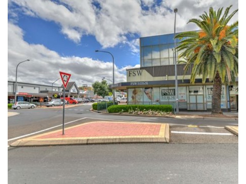 Suite 11 454-456 Peel Street, Tamworth NSW 2340