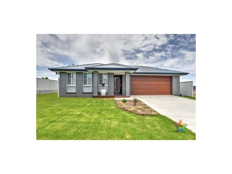7 Bellas Way, Tamworth NSW 2340