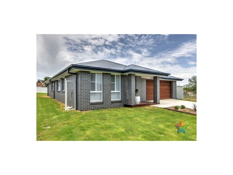 7 Bellas Way, Tamworth NSW 2340