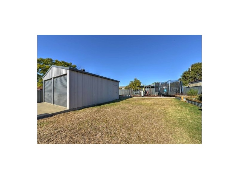 13 Warren Street, Tamworth NSW 2340