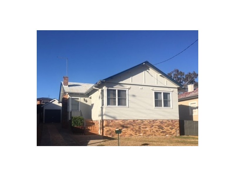 146 Belmore Street, Tamworth NSW 2340