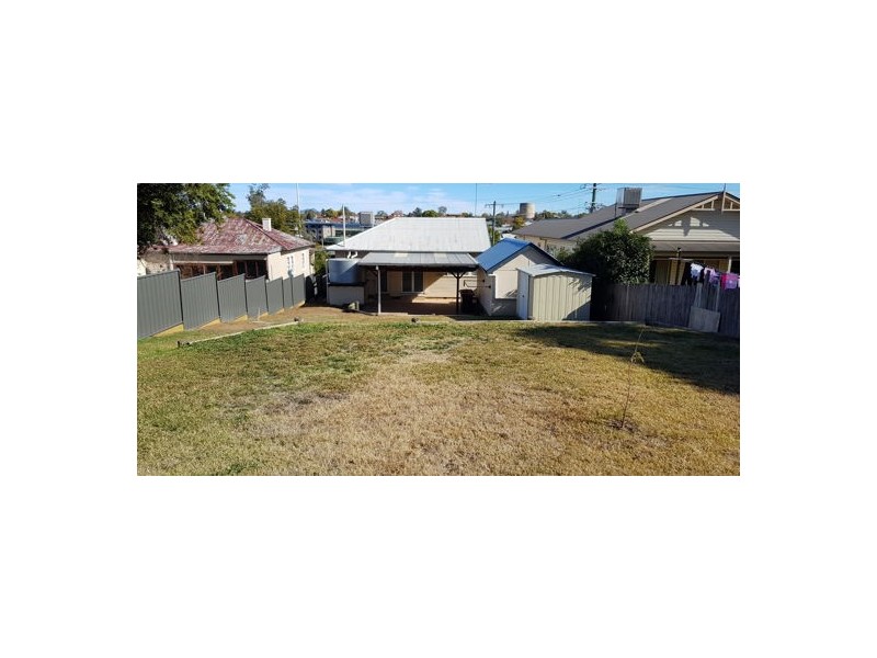 146 Belmore Street, Tamworth NSW 2340