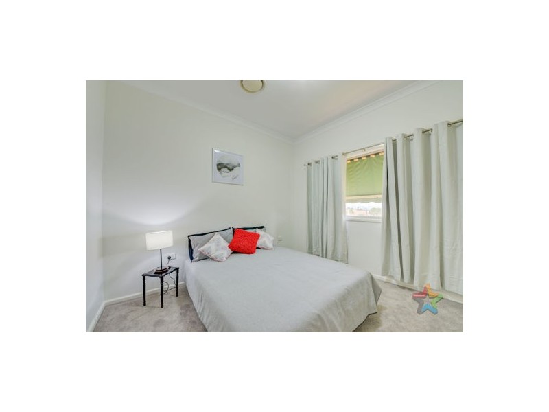 11 Scarborough Close, Tamworth NSW 2340