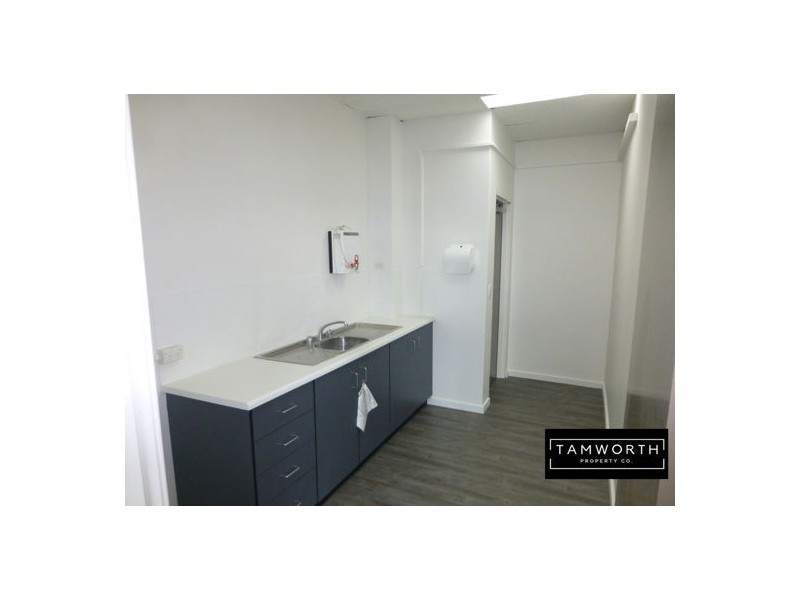 17B/454 Peel Street, Tamworth NSW 2340