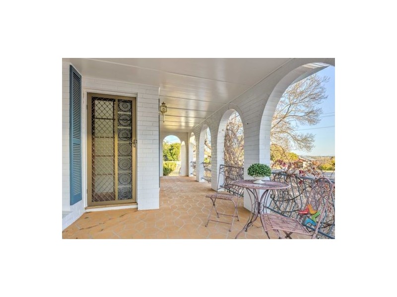 24 Carmichael Avenue, Tamworth NSW 2340