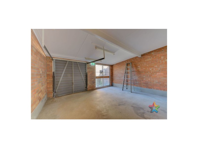 249 Peel Street, Tamworth NSW 2340