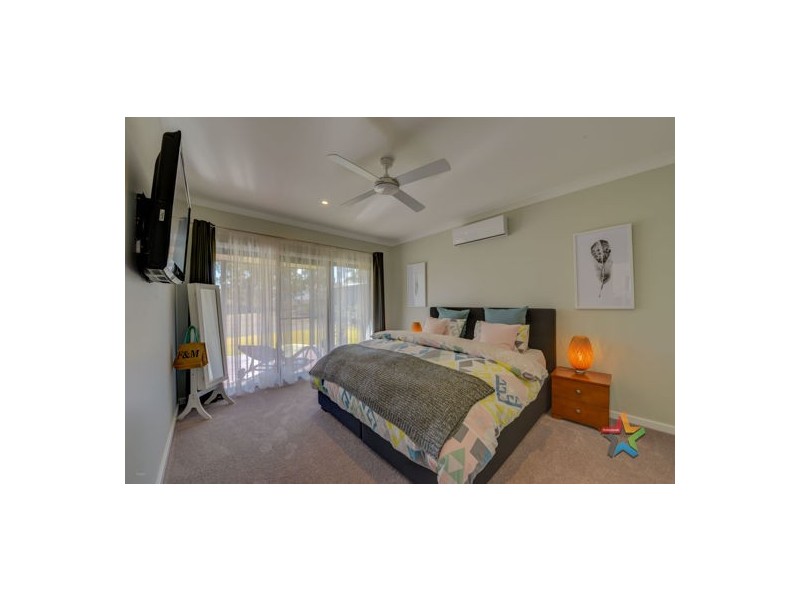 15 Bluebell Way, Tamworth NSW 2340