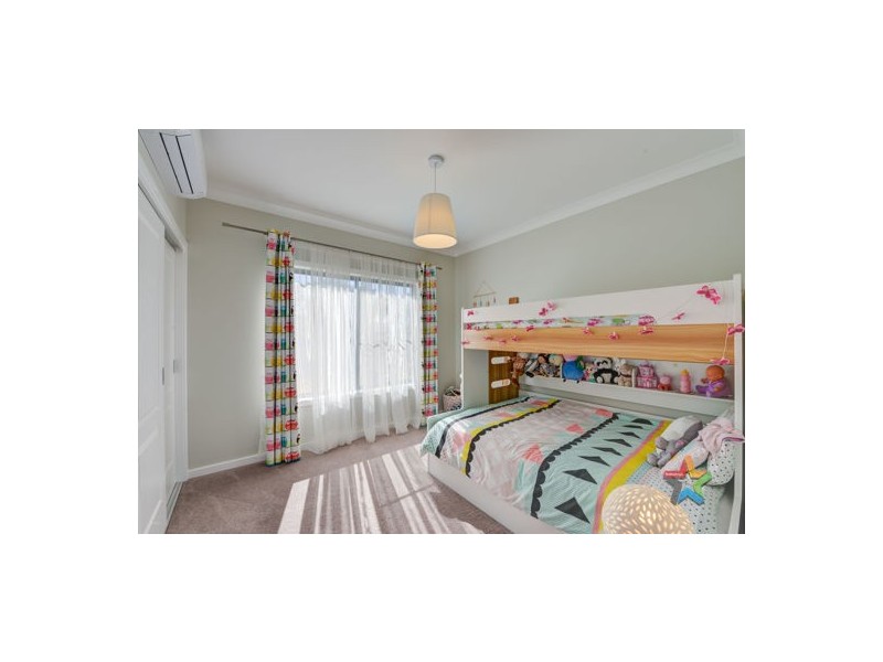 15 Bluebell Way, Tamworth NSW 2340