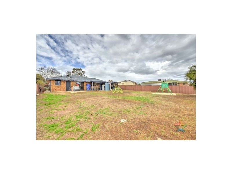 3 Camira Crescent, Tamworth NSW 2340