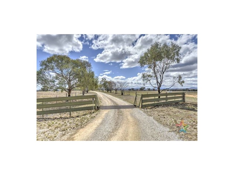 61 Melrose Lane, Tamworth NSW 2340