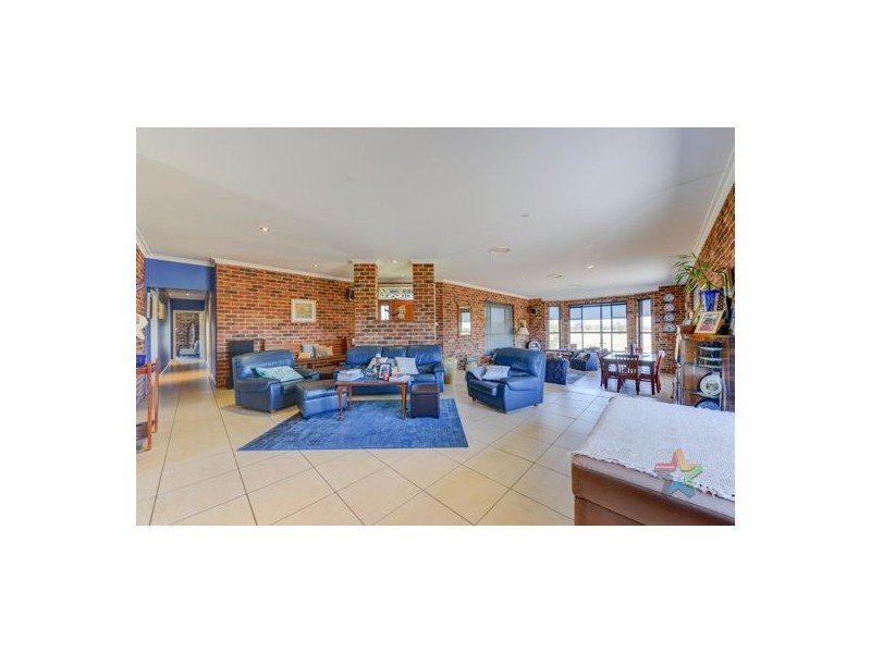“Elizabeth Farm 720 Old Winton Road, Tamworth NSW 2340