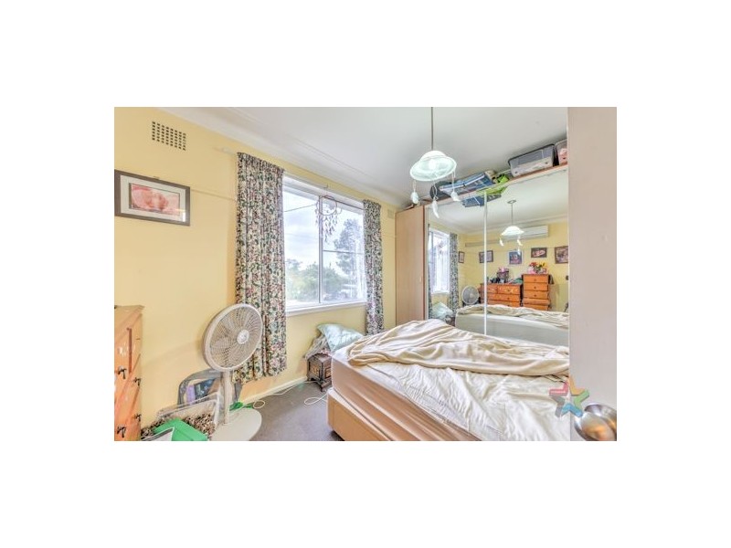 25 Thompson Crescent, Tamworth NSW 2340