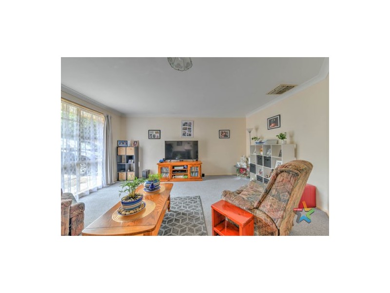 8 Grevillea Place, Tamworth NSW 2340