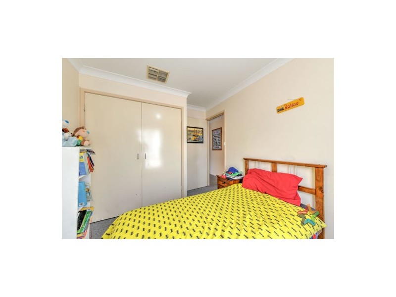 8 Grevillea Place, Tamworth NSW 2340