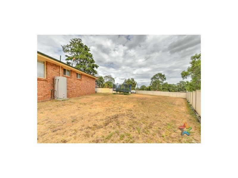 8 Grevillea Place, Tamworth NSW 2340