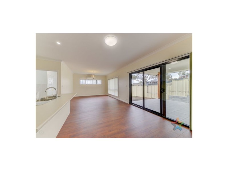2/9 Wollemi Close, Tamworth NSW 2340