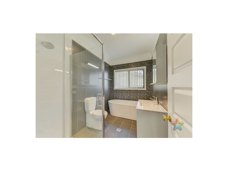 2/9 Wollemi Close, Tamworth NSW 2340